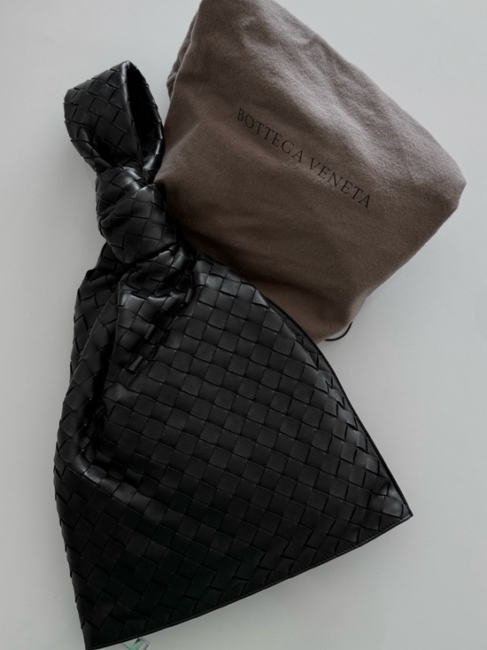 Bottega Veneta Handbags - Bottega Veneta Black Intrecciato Knot Pouch bag_authentic
